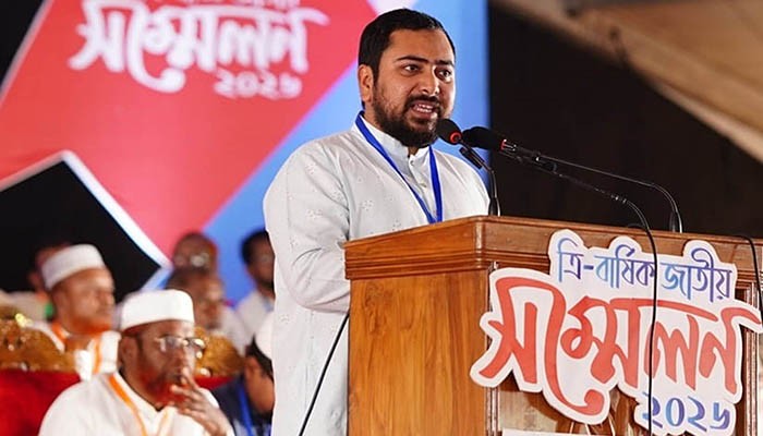 ক্ষমতার স্বাদ পেয়ে জনগণের কথা ভুলে গেছে বিএনপি: নাহিদ ইসলাম