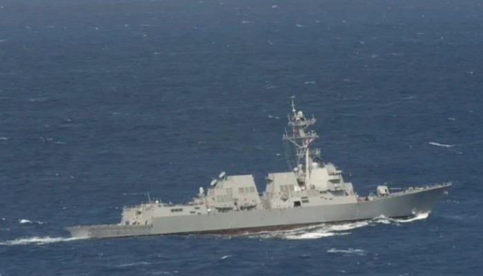 হরমুজ প্রণালির দিকে যাচ্ছে মার্কিন যুদ্ধজাহাজ