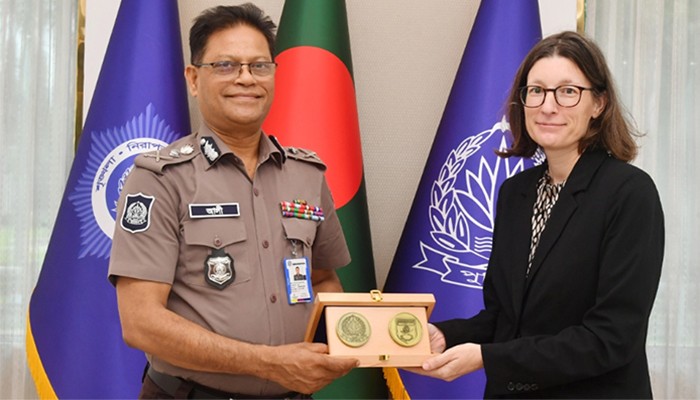 আন্তর্জাতিক সন্ত্রাস মোকাবিলায় জার্মানির সহযোগিতা চাইলেন আইজিপি