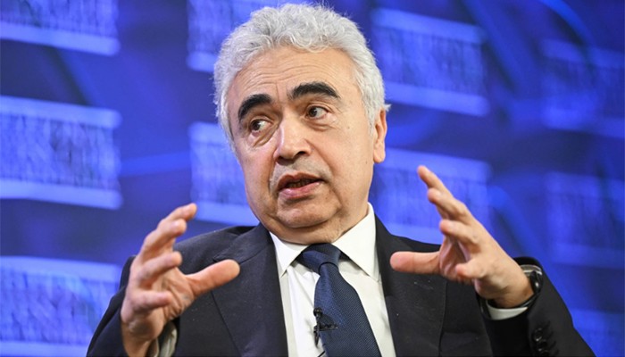 মাত্র ছয় সপ্তাহের মতো জেট ফুয়েল মজুদ আছে ইউরোপে