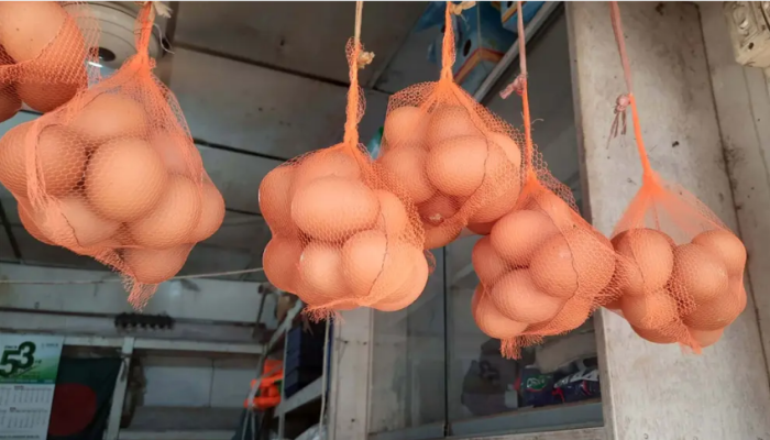 ​ডিম সবজিতে বাড়তি দাম: উচ্চমূল্যেই রয়েছে মুদি পণ্য