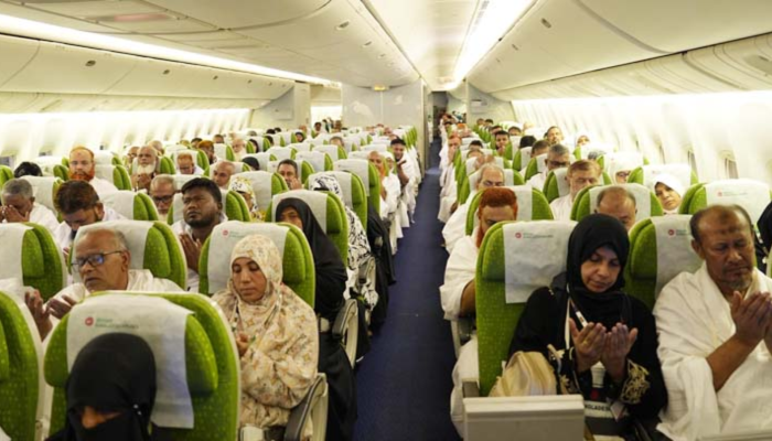 দ্বিতীয় দিনে ১৪টি ফ্লাইটে হজে যাচ্ছেন ৫৭৫৬ যাত্রী