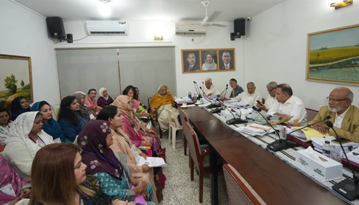 ​রাত ৩টা পর্যন্ত অফিশিয়াল কাজ করেছেন প্রধানমন্ত্রী