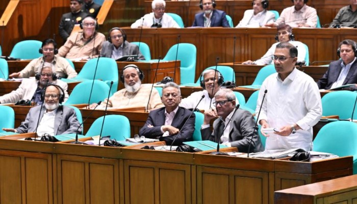 ১০ সদস্যের যৌথ কমিটি গঠনের প্রস্তাব প্রধানমন্ত্রীর