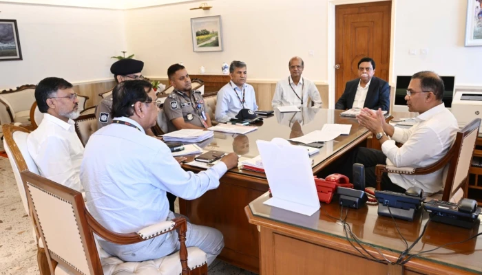 হকারদের দ্রুত পুনর্বাসনের নির্দেশ প্রধানমন্ত্রীর