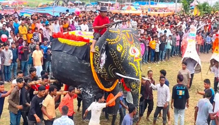 ঐতিহ্যের রঙে ভাসলো প্রত্যন্ত জনপদ