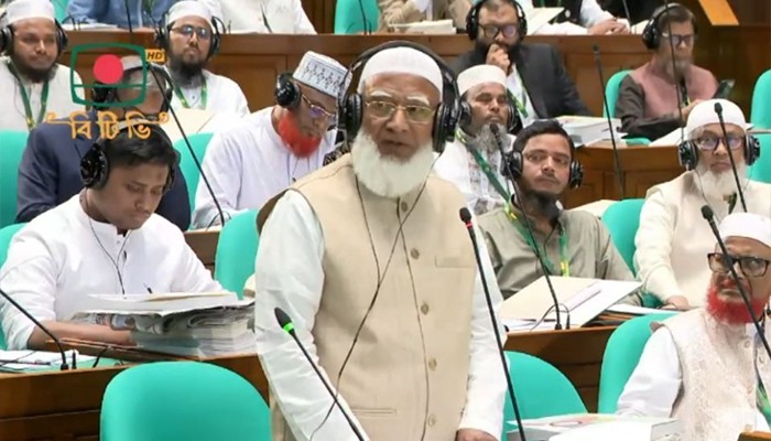 আমি কোন দল করব— উনাকে কি জিজ্ঞেস করা লাগবে