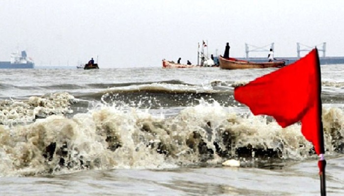 ​ঝোড়ো হাওয়াসহ বৃষ্টির আভাস, সমুদ্রবন্দরে ৩ নম্বর সতর্ক সংকেত