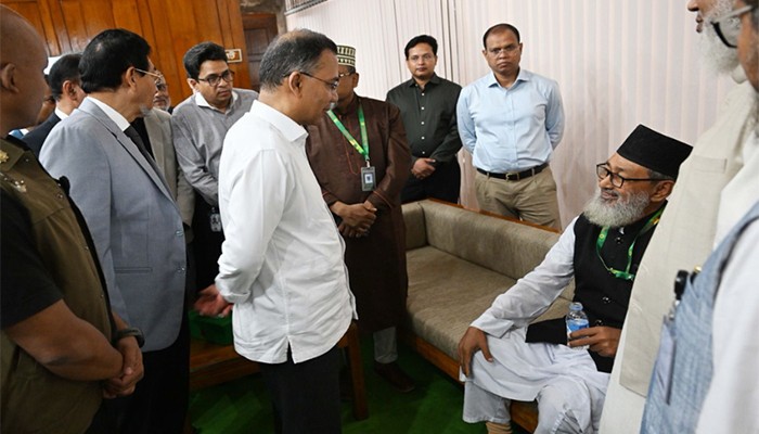 ​হঠাৎ অসুস্থ বিরোধীদলীয় এমপি, খোঁজ নিলেন প্রধানমন্ত্রী