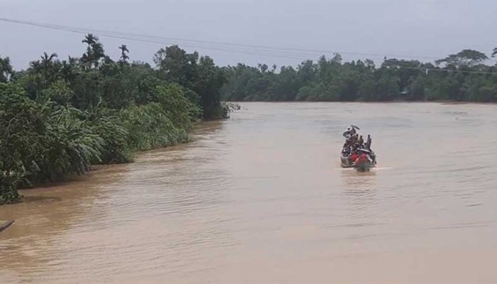 চার নদীর পানি বিপৎসীমার উপরে, ছয় বিভাগে ভারি বৃষ্টির আভাস