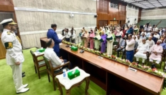 শপথ নিলেন সংরক্ষিত নারী আসনের ৪৯ এমপি