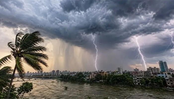 ঢাকাসহ ১২ জেলায় রাতের মধ্যেই ভয়াবহ ঝড়!