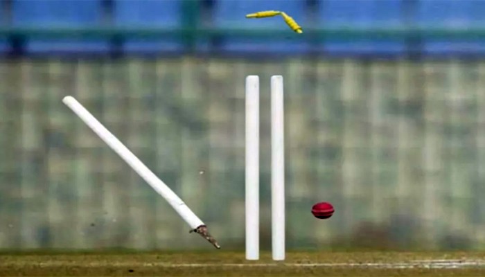 ​শূন্য রানে অল আউট, সব ব্যাটসম্যান বোল্ড