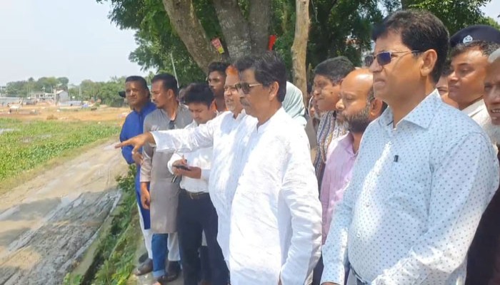 কৃষকের কষ্টের ফসল হারানোর বেদনা অনেক: কৃষিমন্ত্রী