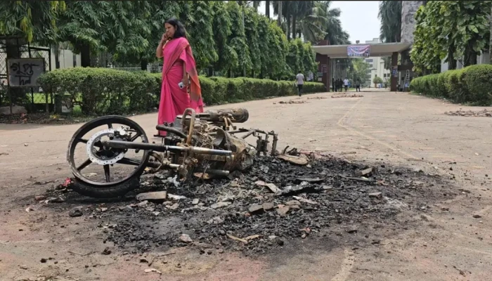 ডুয়েটে ব্লকেডের মধ্যেই ২৫০ জনকে আসামি করে মামলা