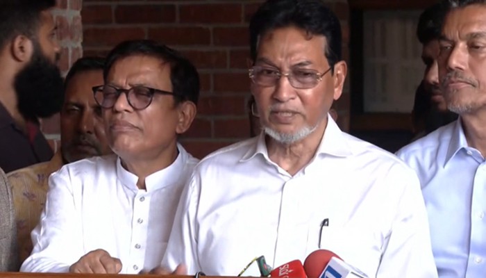 বিদ্যুতে সাবলম্বী হতে নবায়নযোগ্য জ্বালানির দিকে ঝুঁকছে সরকার