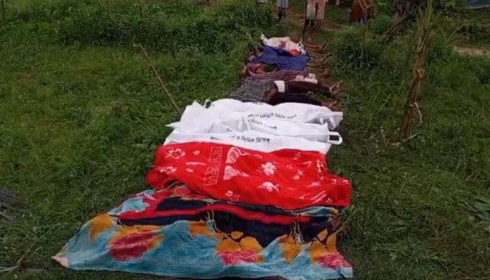 নিহতদের পরিবারে শোকের মাতম