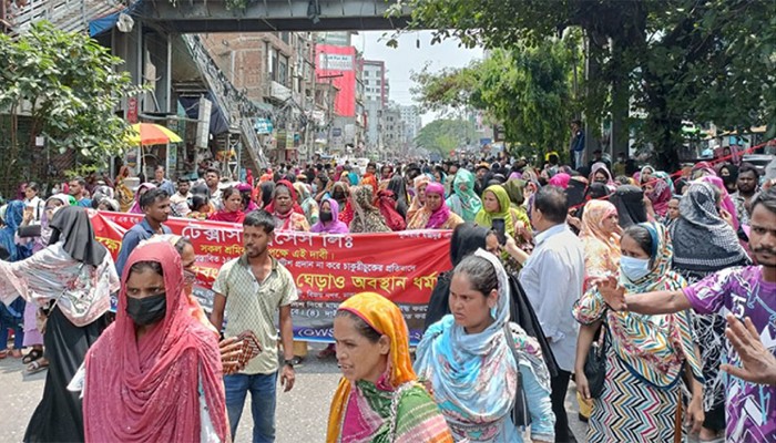 ​রামপুরায় সড়ক অবরোধ, যান চলাচল বন্ধ