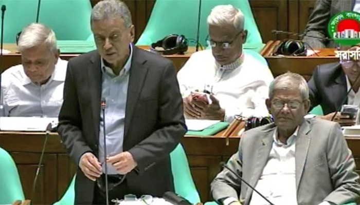 ​পুঁজিবাজারকে শক্তিশালী করতে সংস্কার কার্যক্রম চলছে