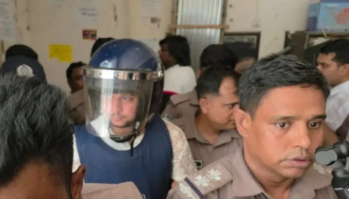এবার প্রতারণার মামলায় গ্রেপ্তার তৌহিদ আফ্রিদি