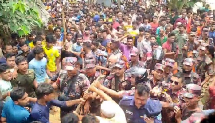 ​শিশুর বস্তাবন্দি মরদেহ উদ্ধার, আদিতমারীতে রণক্ষেত্র