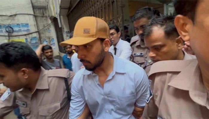 ​কারাগারে অভিনেতা জাহের আলভী