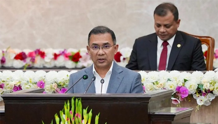 ‘নিরাপত্তার ঘেরাটোপ সরকার প্রধানকে যেন জনগণ থেকে দূরে ঠেলে না দেয়’