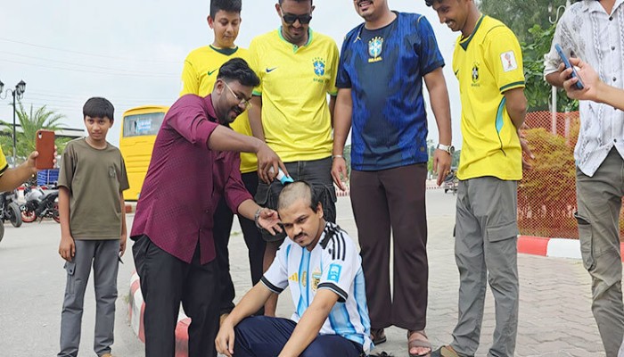 ব্রাজিলের জয়, মাথা ন্যাড়া করে কথা রাখলেন আর্জেন্টিনা সমর্থক