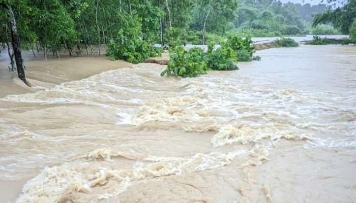 দেশের ৪ জেলায় বন্যার আশঙ্কা