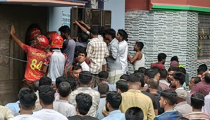 ​মা-দুই বোনের পর মারা গেল ইকরা, গণপিটুনিতে অভিযুক্তেরও মৃত্যু
