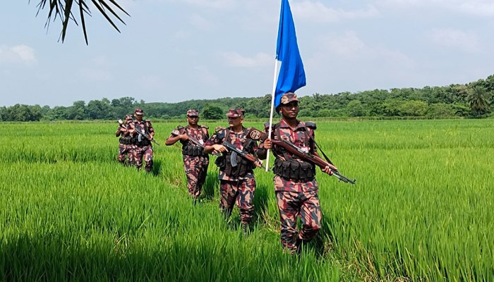 পুশইনের শঙ্কায় ব্রাহ্মণবাড়িয়ার সীমান্তে সতর্কত অবস্থায় বিজিবি