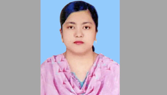 কুমিল্লার প্রথম নারী ডিসি হলেন রোজী আক্তার