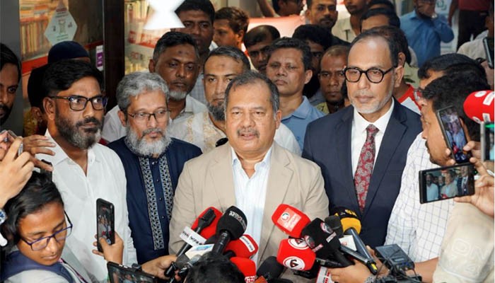 ​সরকার প্রযুক্তিনির্ভর বাংলাদেশ বিনির্মাণে ধাপে ধাপে এগোচ্ছে: তথ্যমন্ত্রী