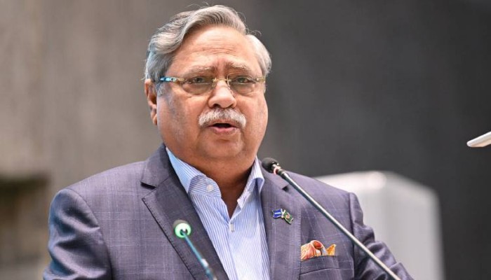 সরকার সশস্ত্র বাহিনীকে আধুনিক করতে  অঙ্গীকারবদ্ধ: রাষ্ট্রপতি