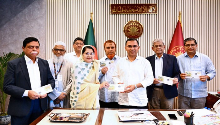 পল্লী উন্নয়ন দিবস: স্মারক ডাক টিকেট উন্মোচন করলেন প্রধানমন্ত্রী