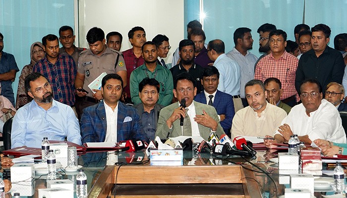 ​আবহাওয়া দেখে এইচএসসি পরীক্ষা নিয়ে সিদ্ধান্ত: শিক্ষামন্ত্রী