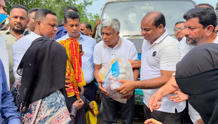 ​পানি নেমে যাওয়ার পর পুনর্বাসনে সহায়তা দেবে সরকার: বিদ্যুৎ প্রতিমন্ত্রী