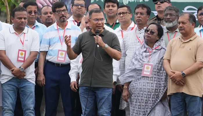 ​আসুন মিলেমিশে দেশের জন্য কাজ করি: প্রধানমন্ত্রী