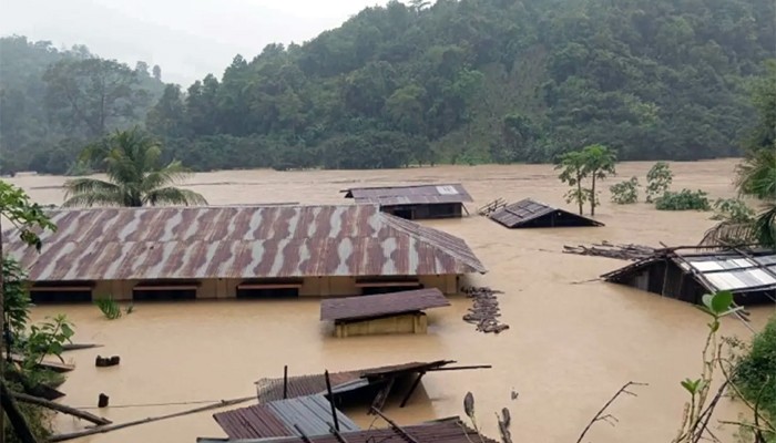 ​বন্যায় ক্ষতিগ্রস্ত ১২ লাখের বেশি মানুষ, মৃত্যু ৫৮