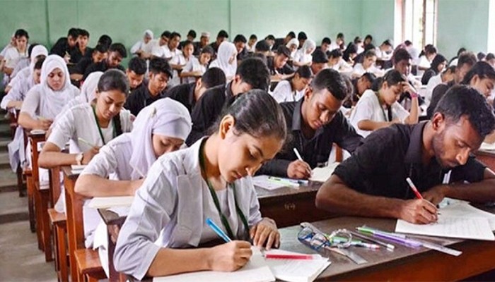 ​এইচএসসি পরীক্ষার্থীদের জন্য জরুরি নির্দেশনা