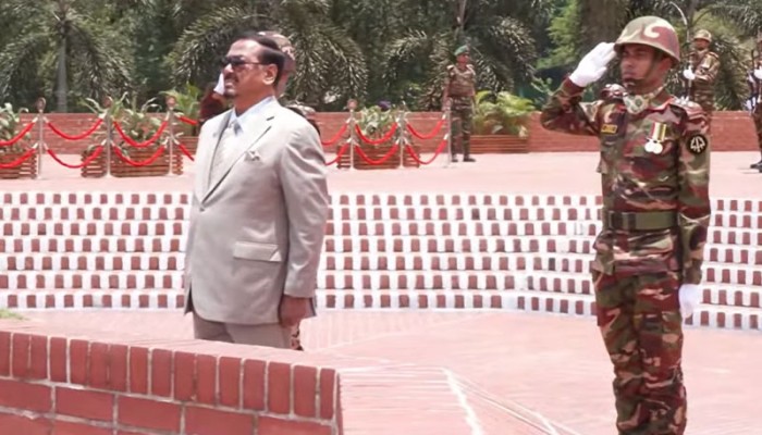 জাতীয় স্মৃতিসৌধে ভারপ্রাপ্ত রাষ্ট্রপতির শ্রদ্ধা