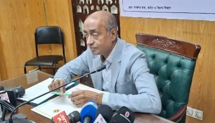 দেশের সীমানায় পা রাখলেই শেখ হাসিনা গ্রেপ্তার: আইনমন্ত্রী