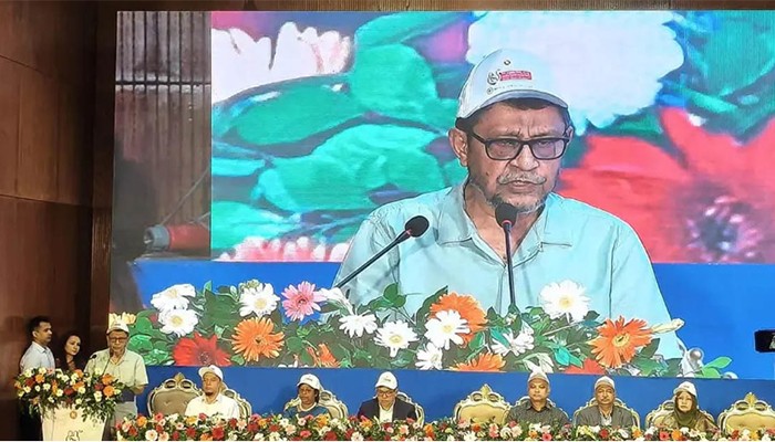 আধুনিক জীবনযাত্রার প্রভাবে মাতৃদুগ্ধ থেকে বঞ্চিত হচ্ছে অনেক শিশু