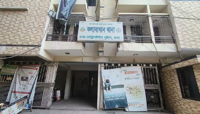 কাঁঠালবাগানের একটি বাসায় মা-মেয়েকে হত্যা, জামাতা গ্রেপ্তার