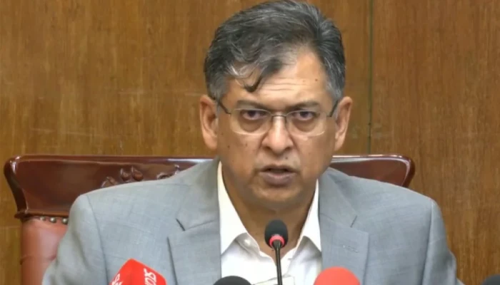 সমঝোতার ভিত্তিতেই সংবিধান সংস্কার করতে চাই: স্বরাষ্ট্রমন্ত্রী