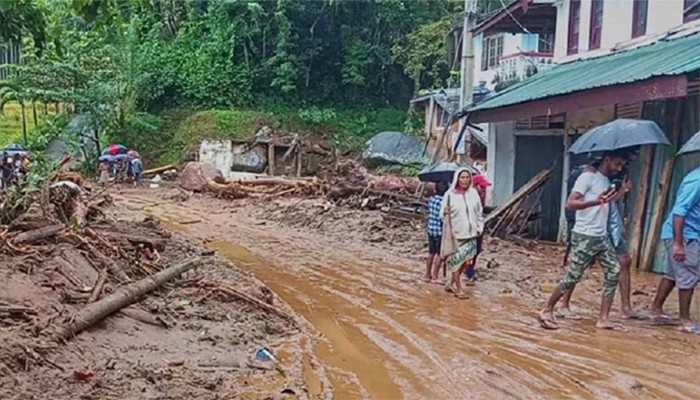 ​শ্রীলঙ্কায় বন্যা-ভূমিধসে সাত প্রাণহানি, শিক্ষাপ্রতিষ্ঠান বন্ধ ঘোষণা