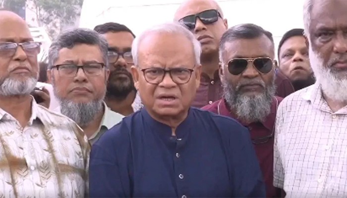 ​সরকারকে ব্যর্থ করতে একটি দল দেশের বিরুদ্ধে চক্রান্ত করছে: রিজভী