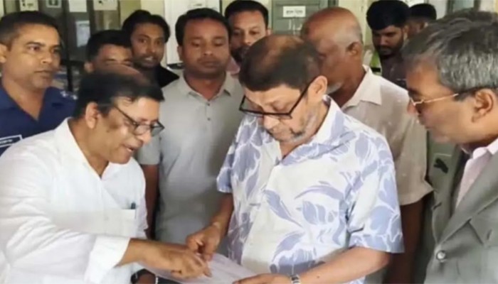 স্বাস্থ্যমন্ত্রীর 'কঠোর' সিদ্ধান্ত বদলে গেল দুই ঘণ্টার মধ্যেই!