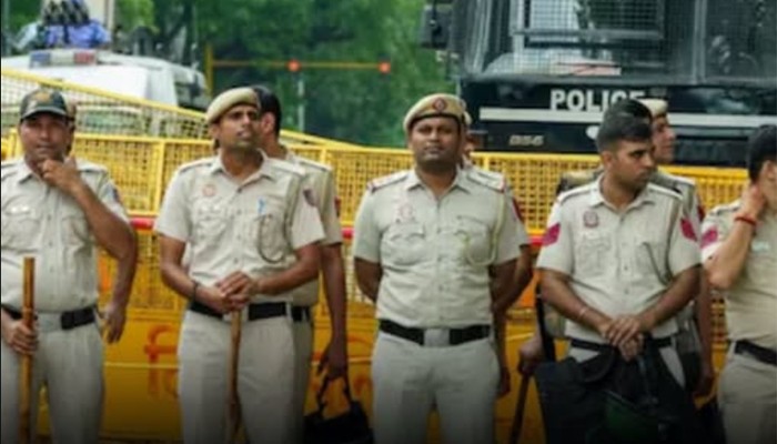 দিল্লি হাইকোর্টসহ ছয় জায়গায় বোমা হামলার হুমকি