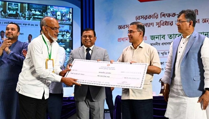 শিক্ষকদের প্রাপ্য টাকা তুলতে মধ্যস্বত্বভোগীদের দারস্থ হতে হবে না: প্রধানমন্ত্রী